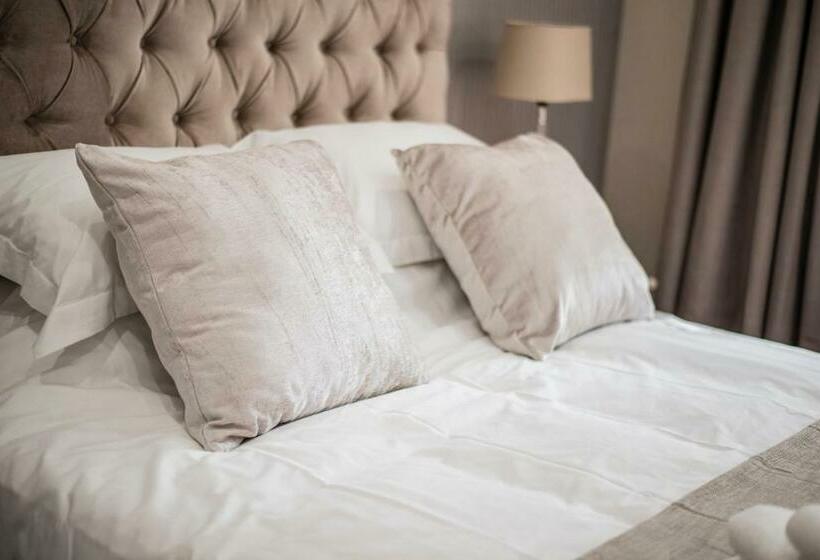 חדר סטנדרט, The Royal Guest House