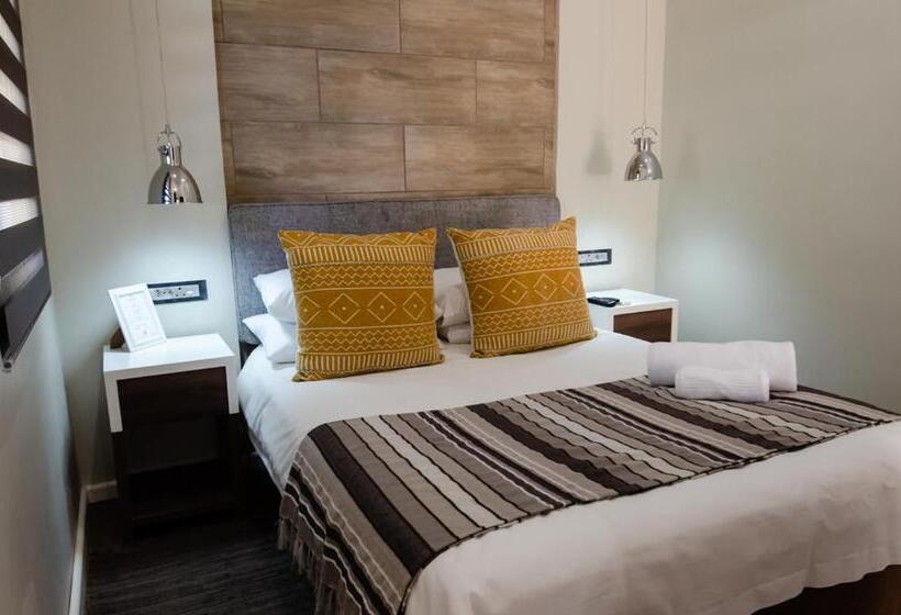 חדר סטנדרט, The Royal Guest House