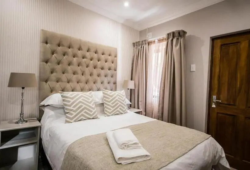 デラックスルーム, The Royal Guest House