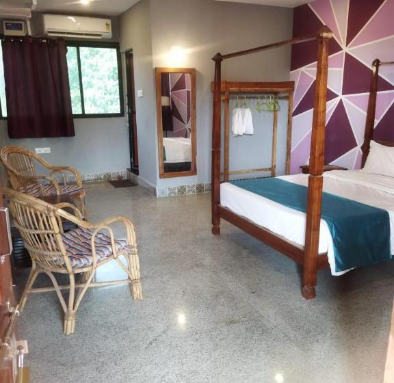 غرفة ديلوكس مطلّة علي البحر مزوَّدة بشُرفة, Bens Inn