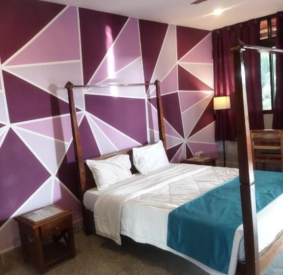 غرفة ديلوكس مطلّة علي البحر مزوَّدة بشُرفة, Bens Inn