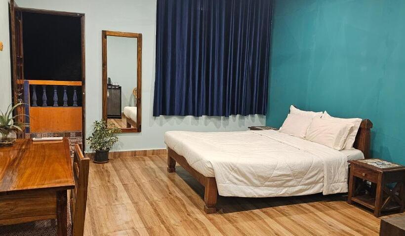 Номер Стандарт Вид на Море, Bens Inn
