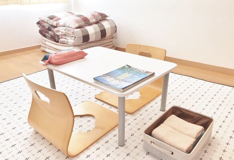 标准三人间共用浴室, Guest House Branchee