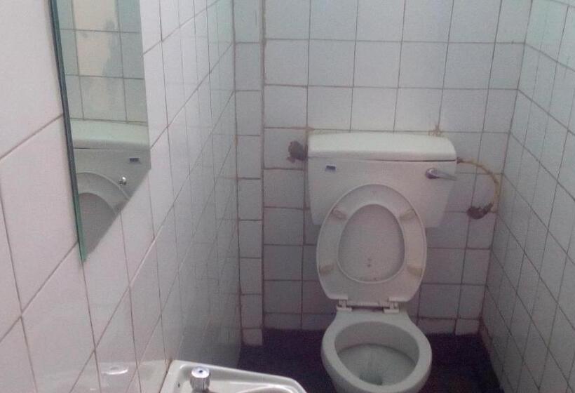 اتاق استاندارد, Mona Lisa Guest House Kisumu