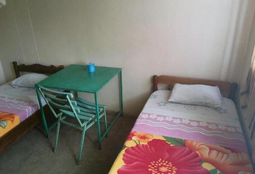 اتاق استاندارد, Mona Lisa Guest House Kisumu