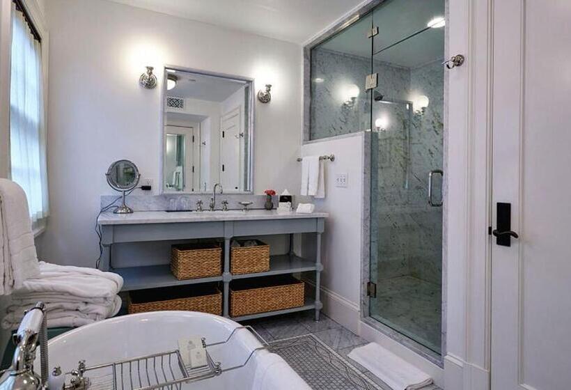 キングサイズベッドのデラックスルーム, Bedford Post Inn