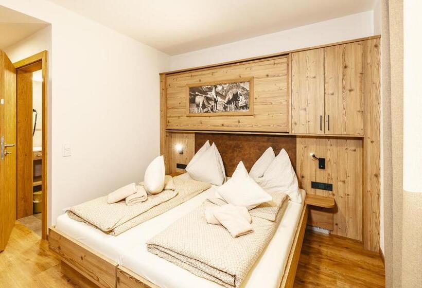 침실 4개 아파트, Lindlinghof