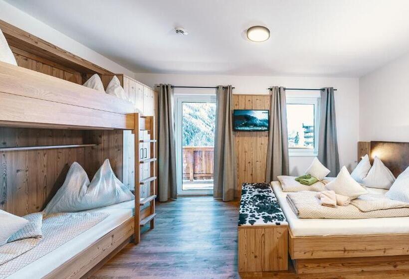 침실 4개 아파트, Lindlinghof