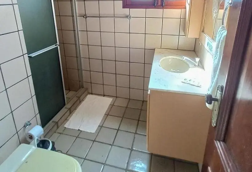 エコノミー４人部屋, Pousada Casa Grande