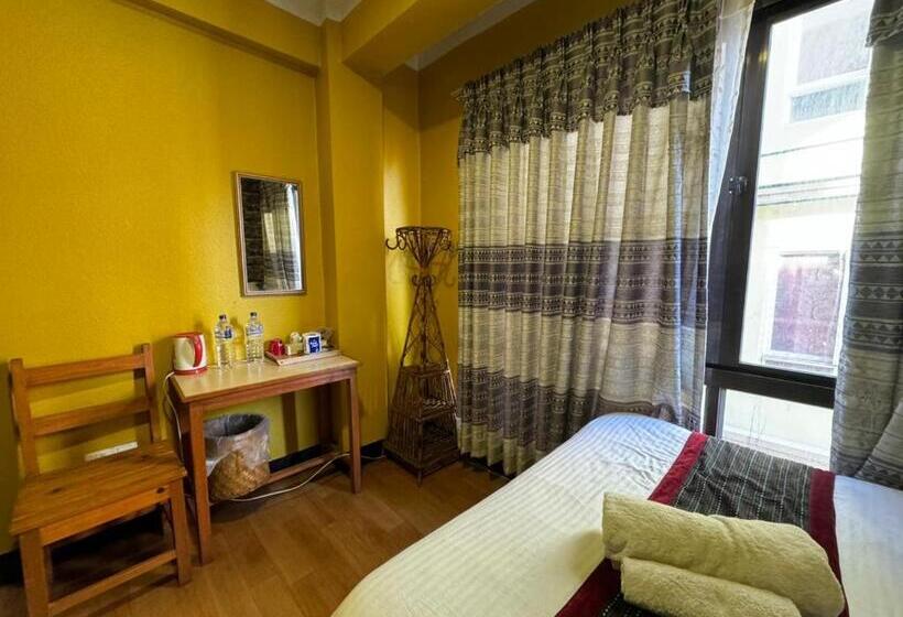 اتاق اکونومی, Looniva Guest House