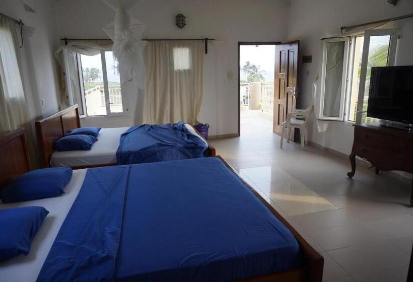 اتاق استاندارد چهار تخته با چشمانداز دریا, Ramaya Auberge Espagnole