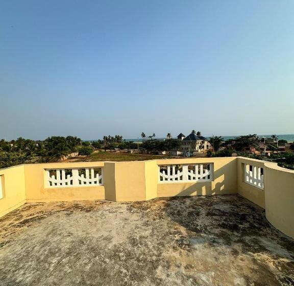 اتاق استاندارد چهار تخته با چشمانداز دریا, Ramaya Auberge Espagnole