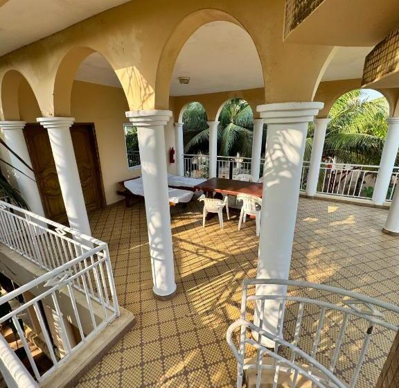 اتاق استاندارد با تراس, Ramaya Auberge Espagnole