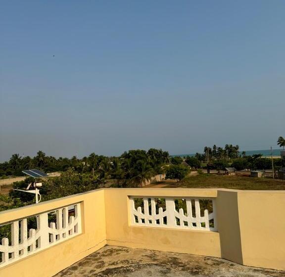 اتاق استاندارد چهار تخته با چشمانداز دریا, Ramaya Auberge Espagnole