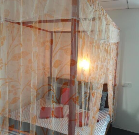 디럭스 룸, Double G Motel