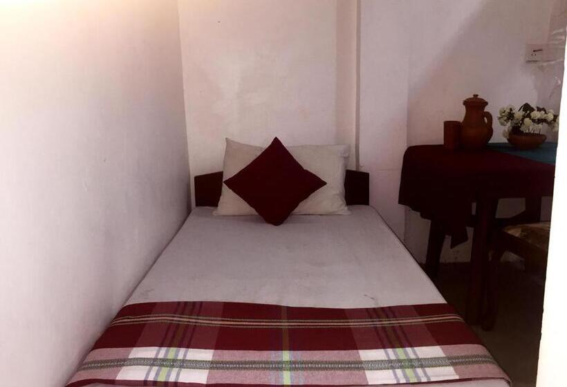 Номер Стандарт с Балконом, Double G Motel