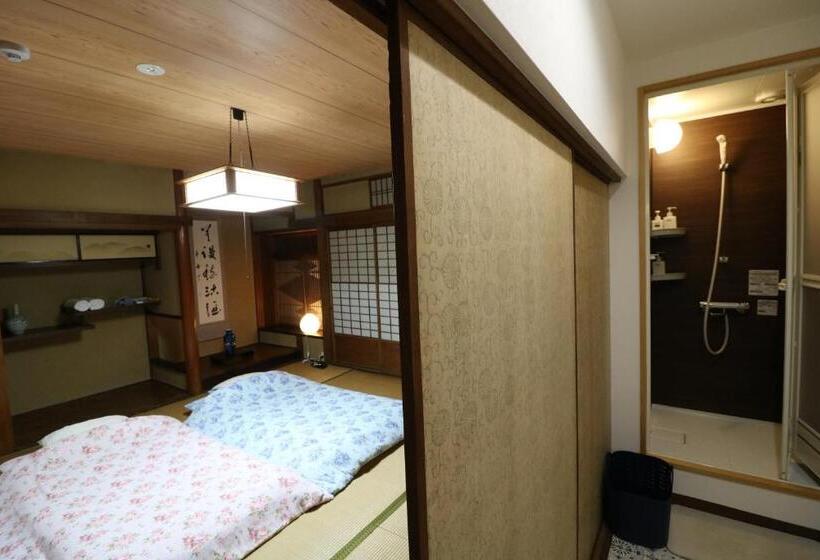 Zemin Kat Standart Oda, Hostel Ayame