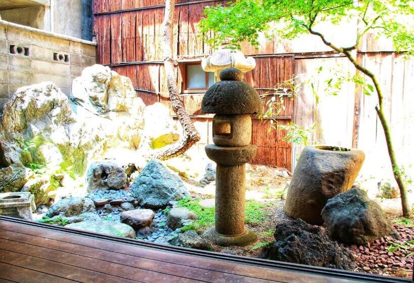 Zemin Kat Standart Oda, Hostel Ayame