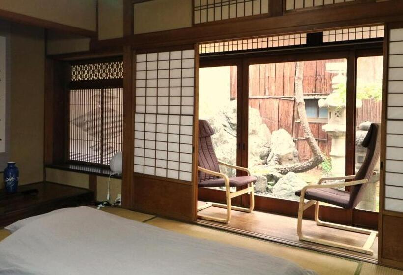 Zemin Kat Standart Oda, Hostel Ayame