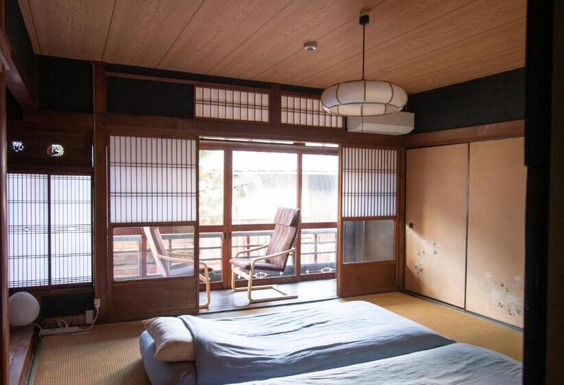 Bahçe Manzaralı Standart Oda, Hostel Ayame