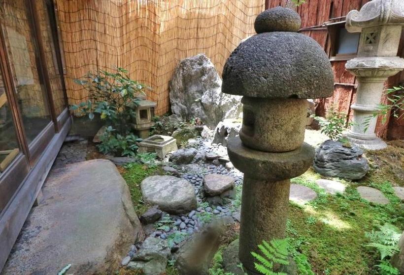 Zemin Kat Standart Oda, Hostel Ayame