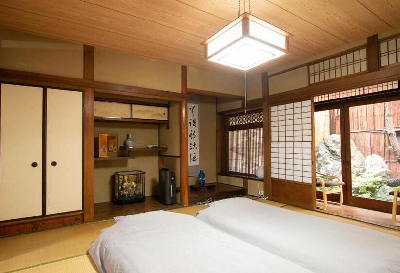 Zemin Kat Standart Oda, Hostel Ayame