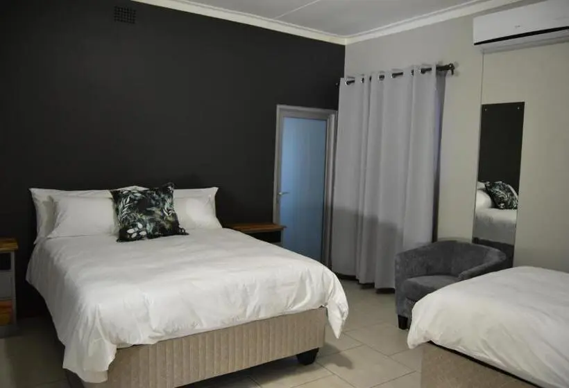 آپارتمان خانوادگی, Quiver Inn Guesthouse