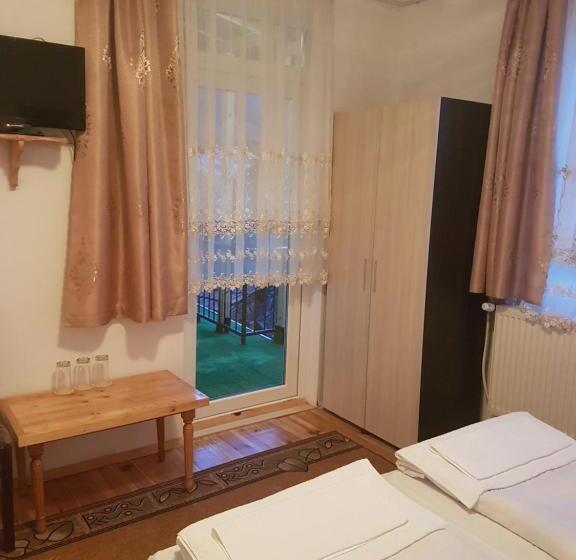 스탠다드 트리플 룸, Yana Guest House