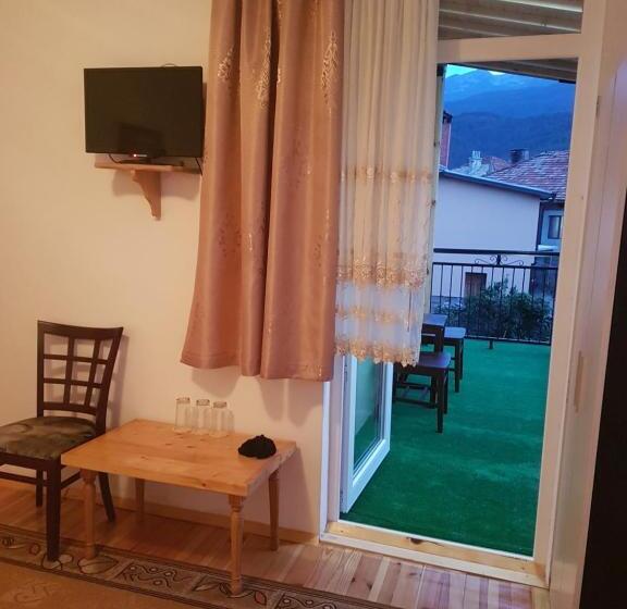 스탠다드 트리플 룸, Yana Guest House
