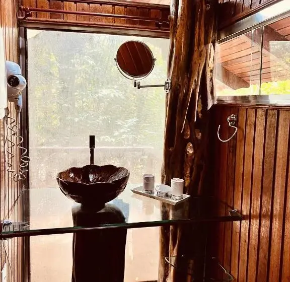 デラックスの４人部屋, Cirandeira Amazon World Ecoresort