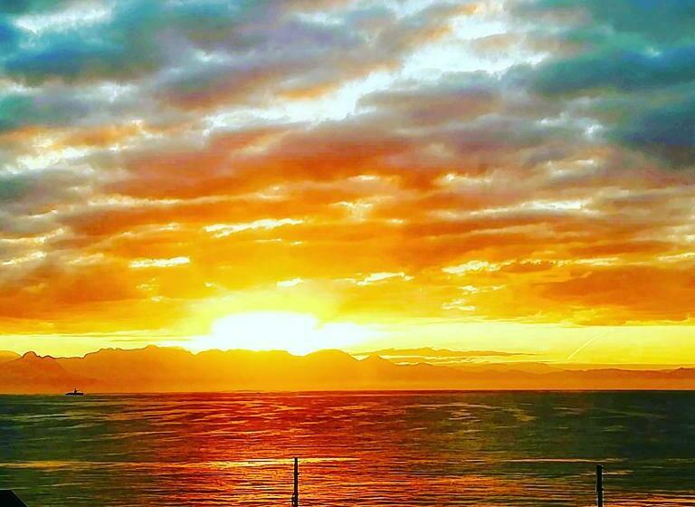 غرفة ديلوكس مطلّة علي البحر, De La Hilcremat