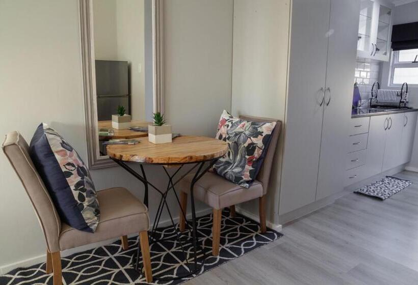 غرفة ديلوكس مطلّة علي البحر, De La Hilcremat