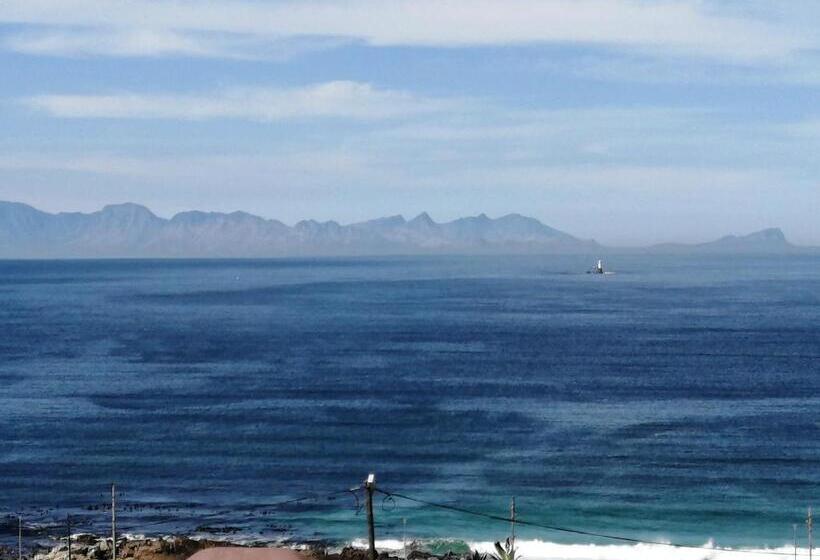 إستوديو ديلوكس, De La Hilcremat