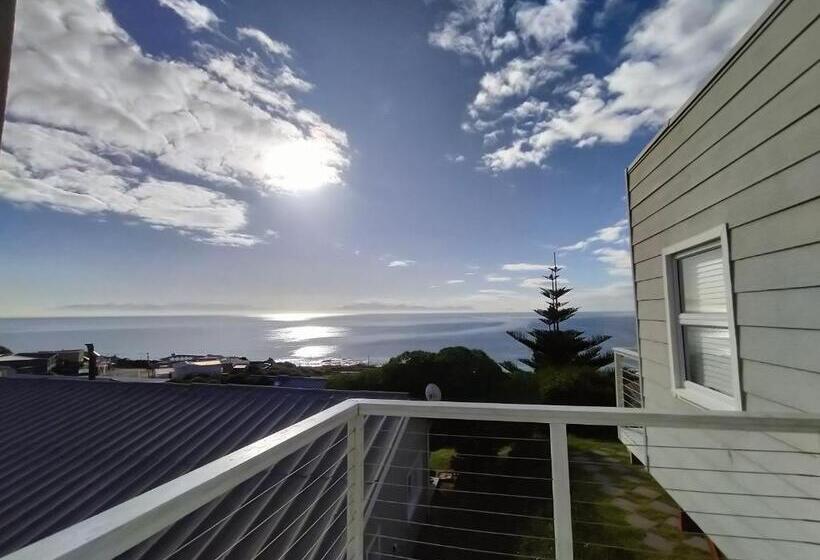 إستوديو ديلوكس, De La Hilcremat