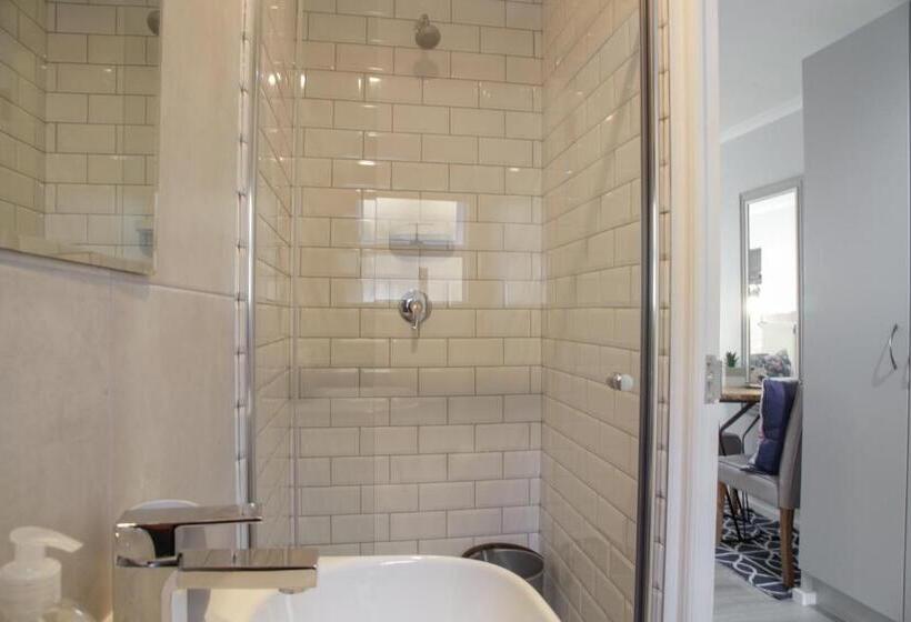 غرفة ديلوكس مطلّة علي البحر, De La Hilcremat