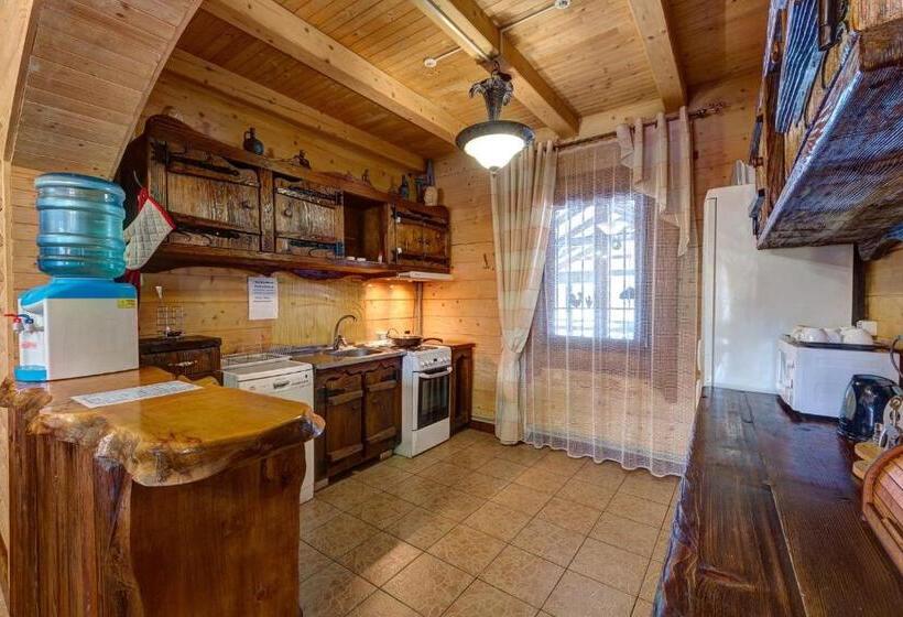 Casa 1 Dormitório, Palaga Bukovel