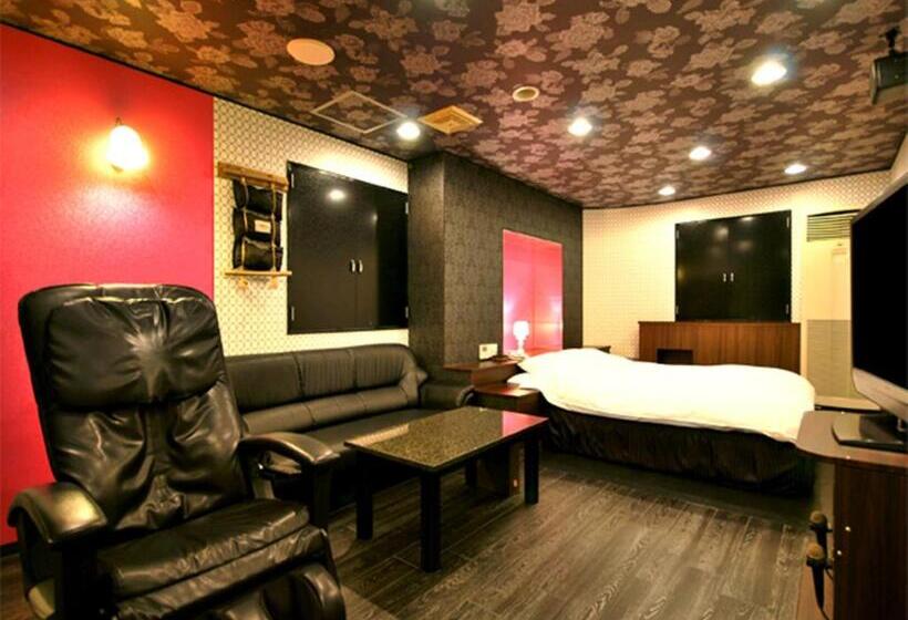 스탠다드 룸, Joy