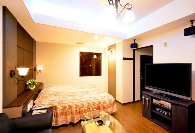 스탠다드 룸 킹사이즈 침대, Joy