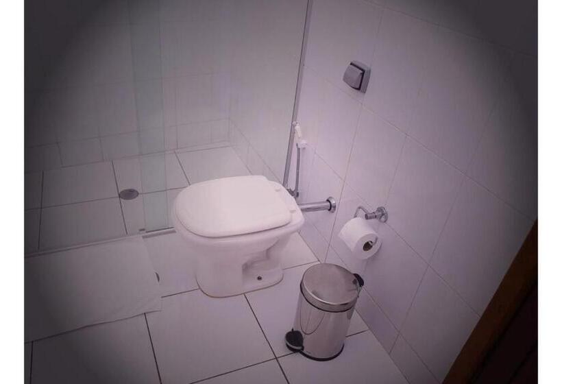 豪华三人间, Pousada Chácara Putini