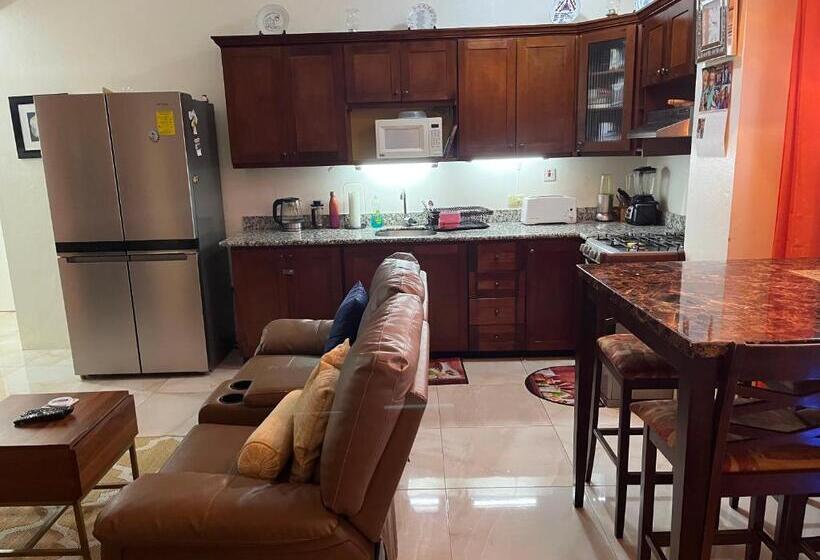 اتاق خانوادگی, Seacastles By The Beach/pool