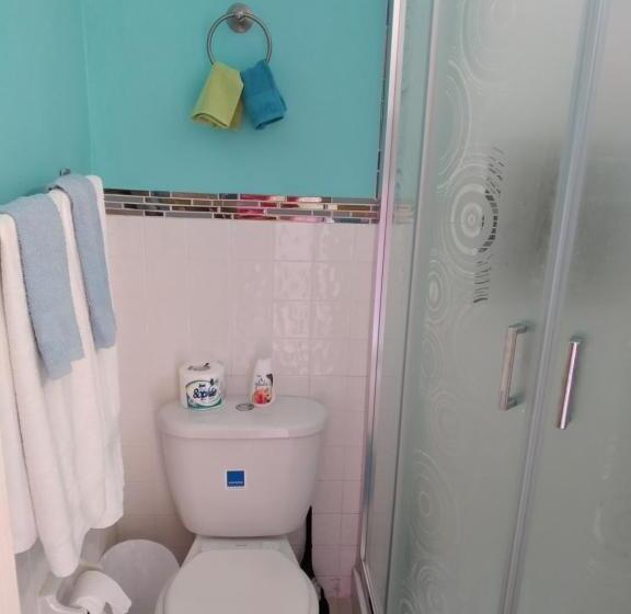 استودیوی استاندارد با چشم‌انداز دریا, Seacastles By The Beach/pool