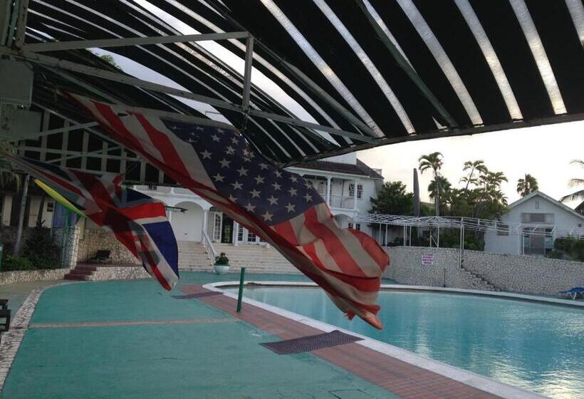 اتاق اکونومی, Seacastles By The Beach/pool