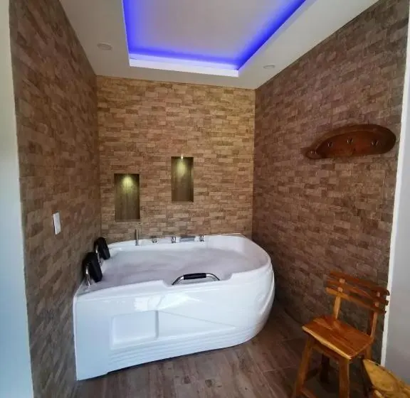 سوئیت با وان آب گرم, Hospedaje Vista Hermosa Salento