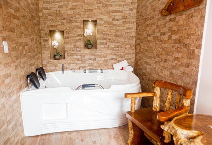带按摩浴盆的套房, Hospedaje Vista Hermosa Salento