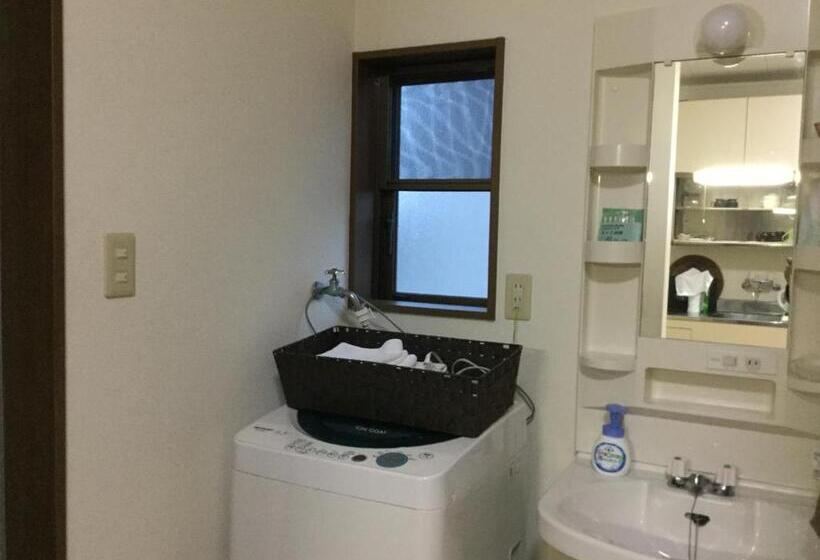 شقة غرفة واحدة, Episode1