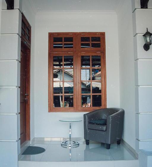 غرفة ديلوكس, Griya Suryo Wijilan