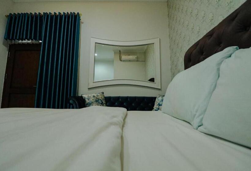 غرفة ديلوكس, Griya Suryo Wijilan