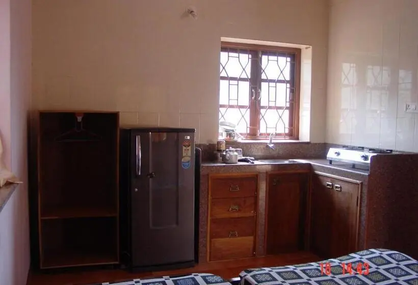 エコノミールーム, Hill View Guest House