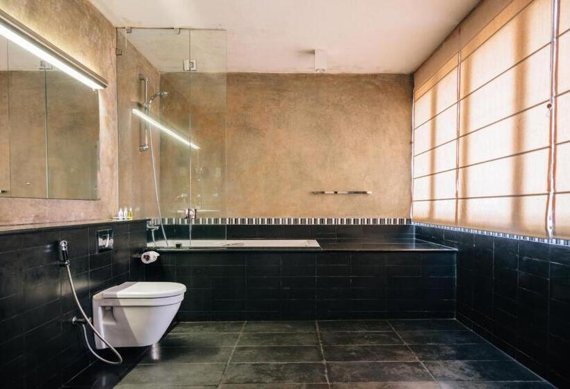 חדר דלוקס, Mount Havana