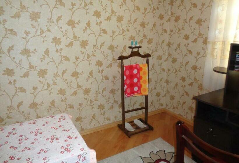 اتاق استاندارد یک نفره, Guest House Levan Ii Dadiani